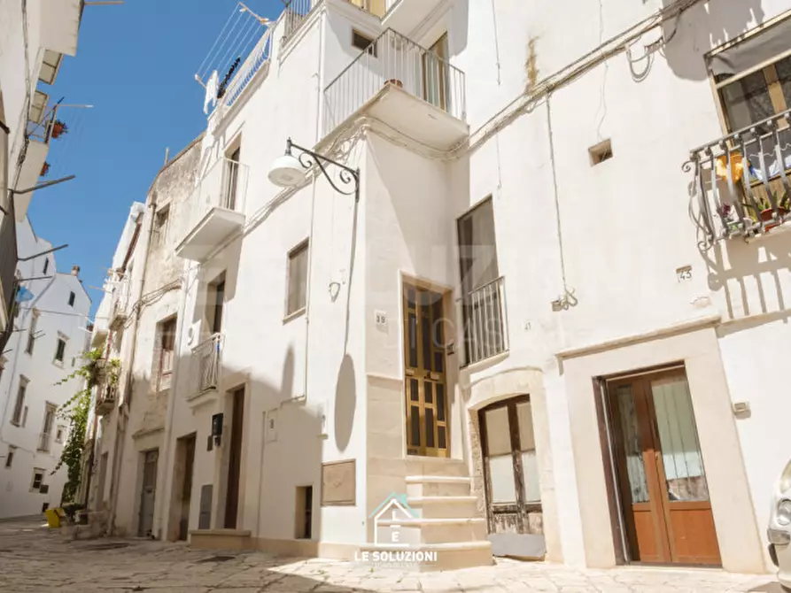 Immagine 1 di Casa indipendente in vendita  in Via Arco Galera  39 - 41 a Putignano