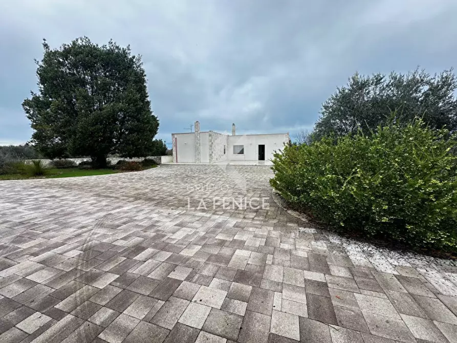 Immagine 4 di Villa in vendita  in Strada Martina Franca - Alberobello a Martina Franca