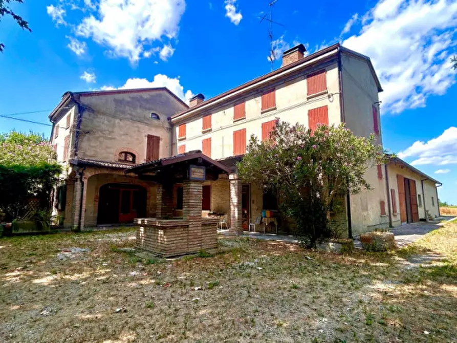 Immagine 2 di Casa bifamiliare in vendita  in Via di Sotto a Cavezzo