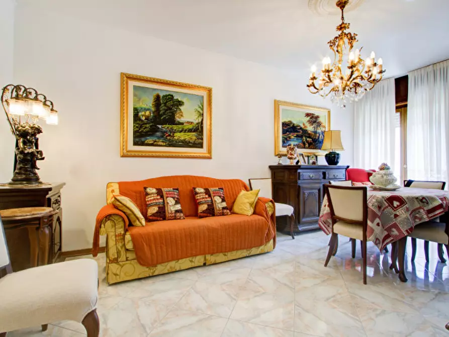 Immagine 3 di Appartamento in vendita  in Via Gaetano Tacchi a Rovereto