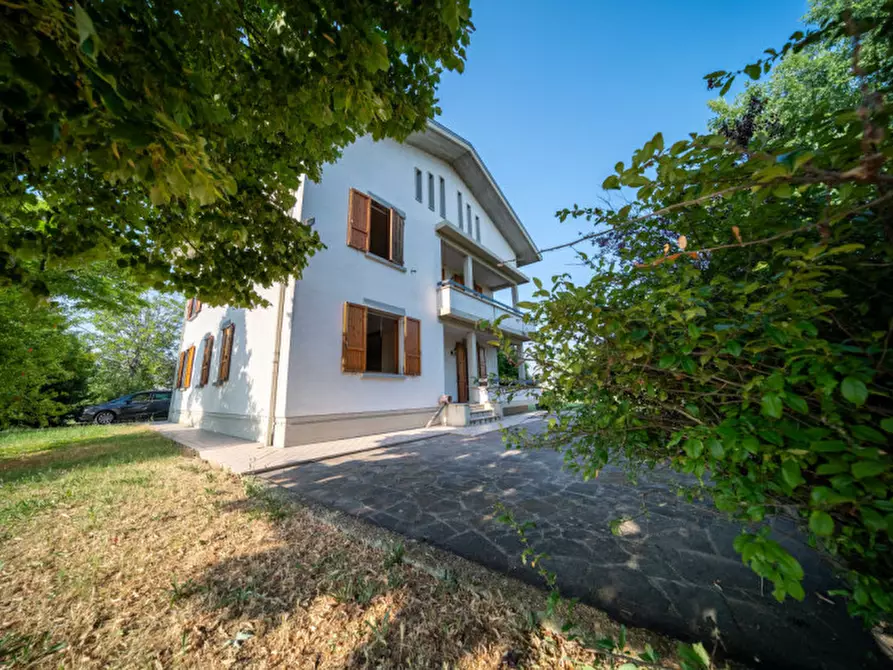 Immagine 1 di Casa indipendente in vendita  in Via Enrico Forlanini a Parma