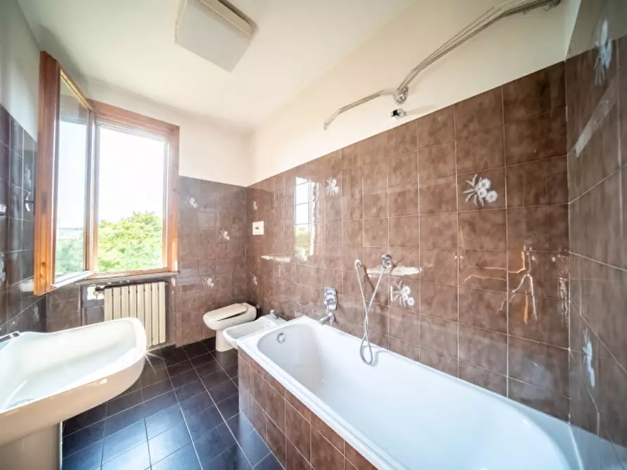 Immagine 15 di Casa indipendente in vendita  in Via Enrico Forlanini a Parma