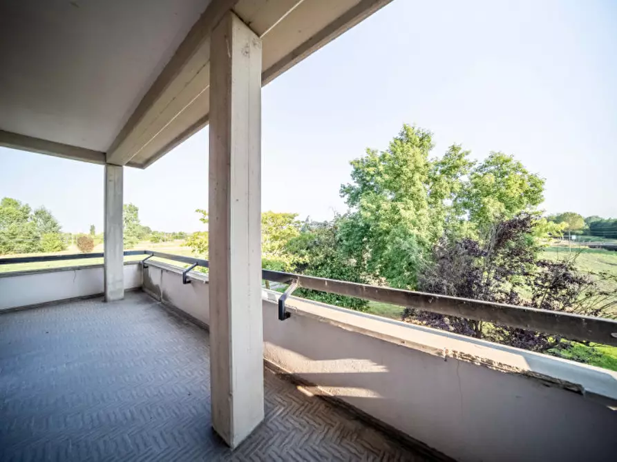 Immagine 38 di Casa indipendente in vendita  in Via Enrico Forlanini a Parma