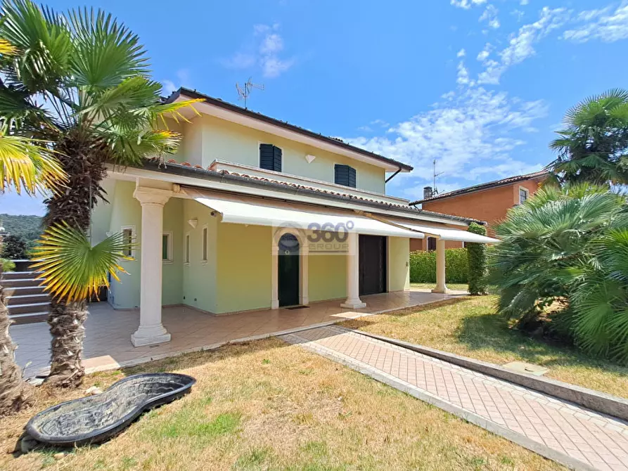 Immagine 1 di Villa in vendita  in Via Biline a Rodengo-Saiano