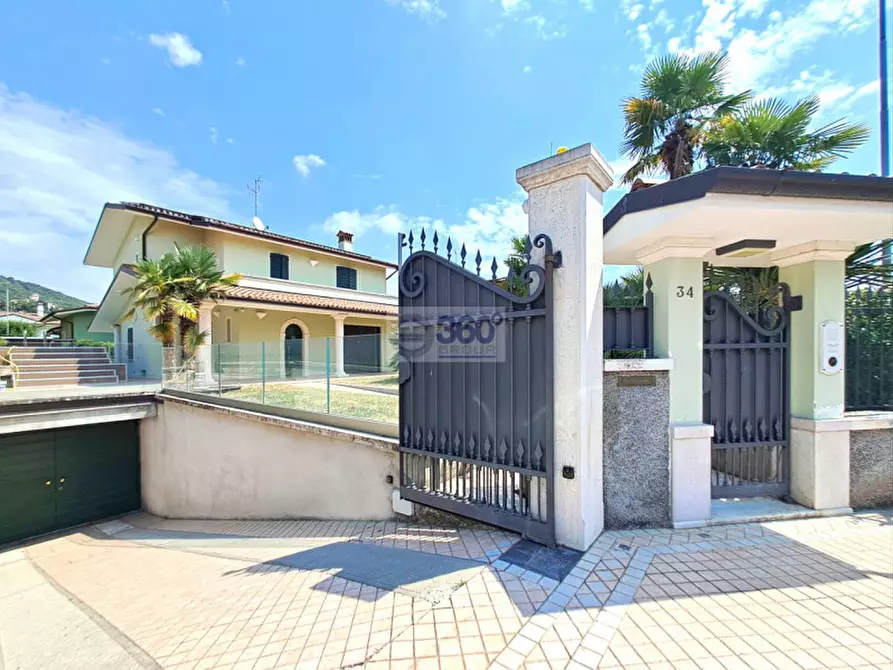 Immagine 3 di Villa in vendita  in Via Biline a Rodengo-Saiano