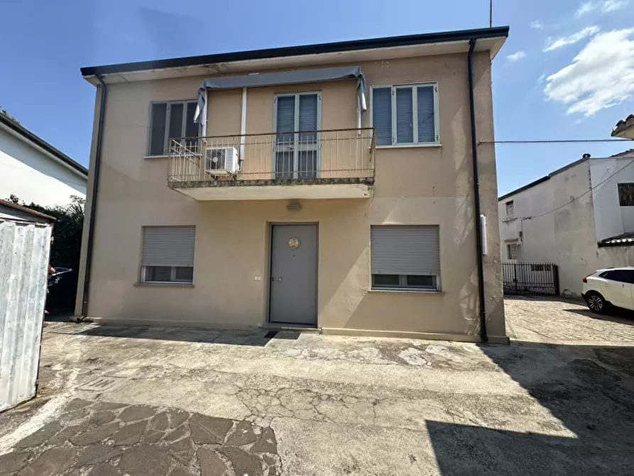 Immagine 40 di Casa bifamiliare in vendita  in VIA BRANDOLESE a Padova