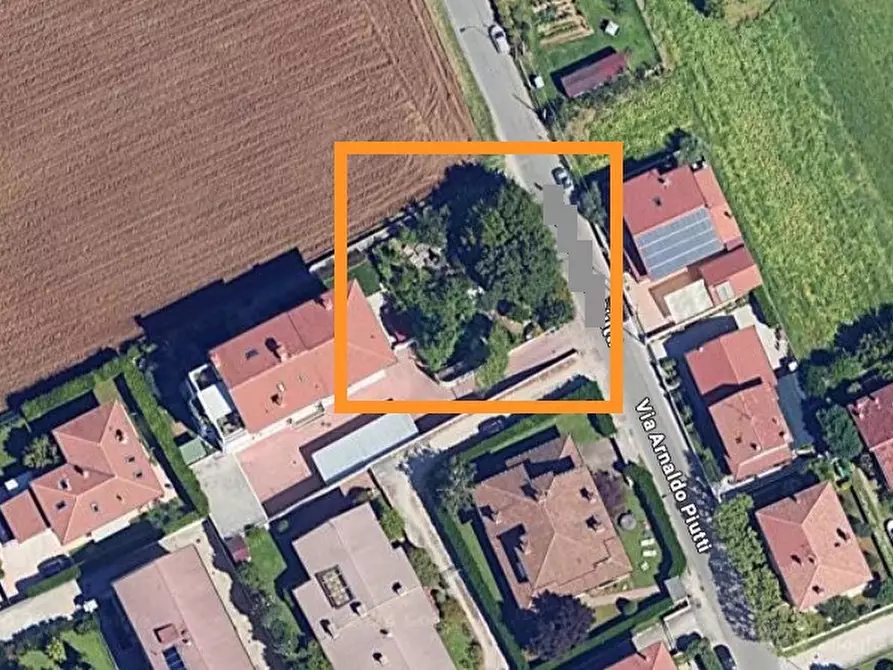 Immagine 3 di Terreno in vendita  in Via Arnaldo Piutti 85 a Udine