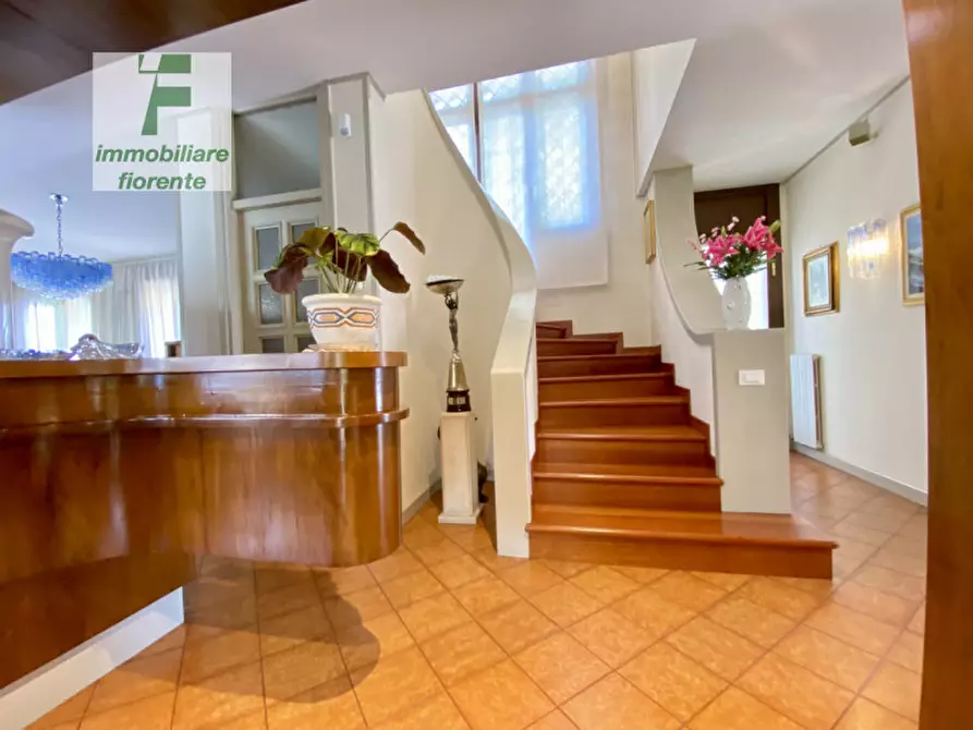 Immagine 1 di Casa indipendente in vendita  in VI FLORIGERIO a Padova