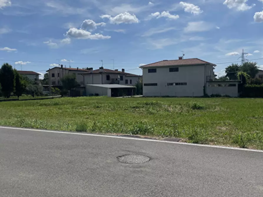 Immagine 2 di Terreno in vendita  a Cappella Maggiore