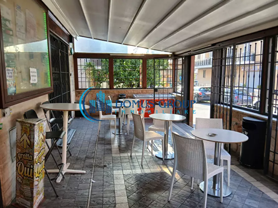 Immagine 10 di Negozio in vendita  in via di casalotti a Roma