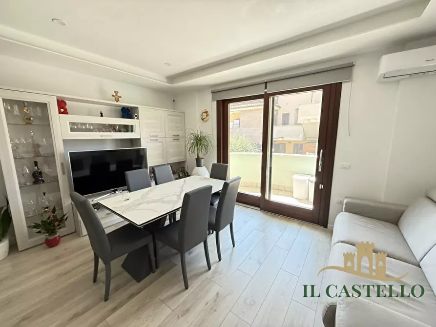 Immagine 1 di Appartamento in vendita  in Via Vittorio Formentano a Castiglione Del Lago
