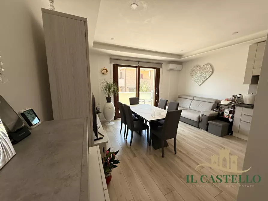 Immagine 2 di Appartamento in vendita  in Via Vittorio Formentano a Castiglione Del Lago