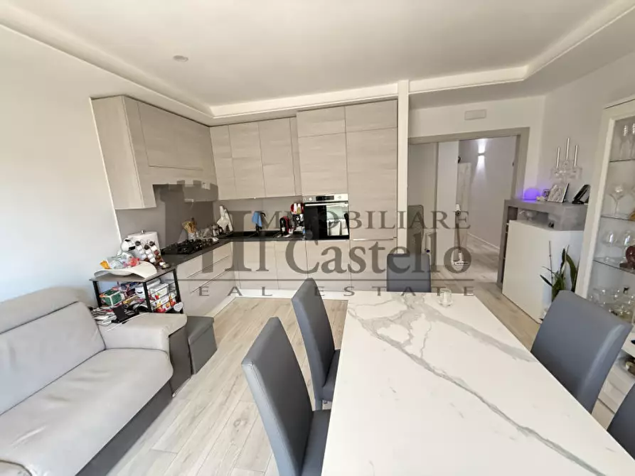 Immagine 14 di Appartamento in vendita  in Via Vittorio Formentano a Castiglione Del Lago