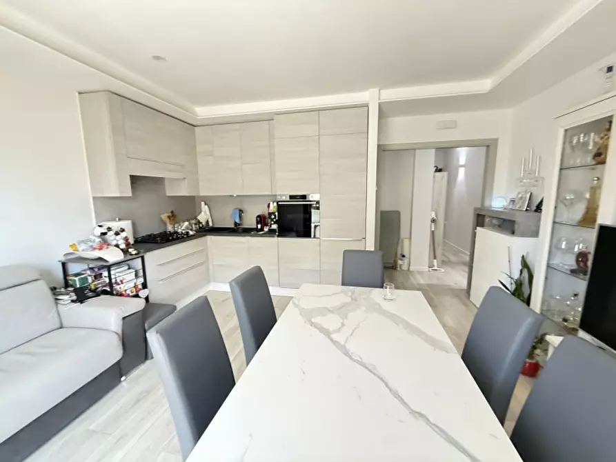 Immagine 22 di Appartamento in vendita  in Via Vittorio Formentano a Castiglione Del Lago