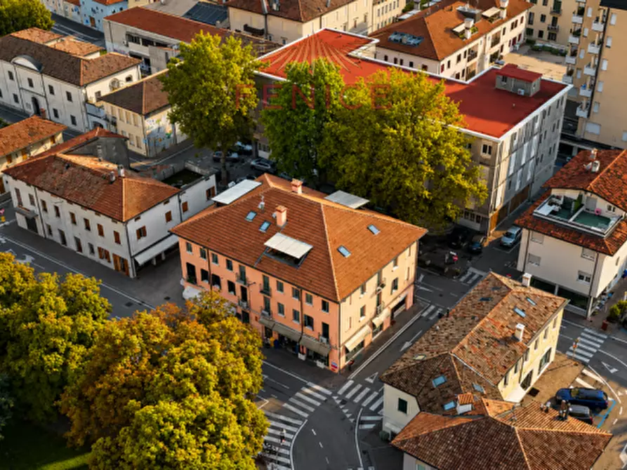 Immagine 1 di Appartamento in vendita  in Piazza Luigi Negrelli a Montebelluna