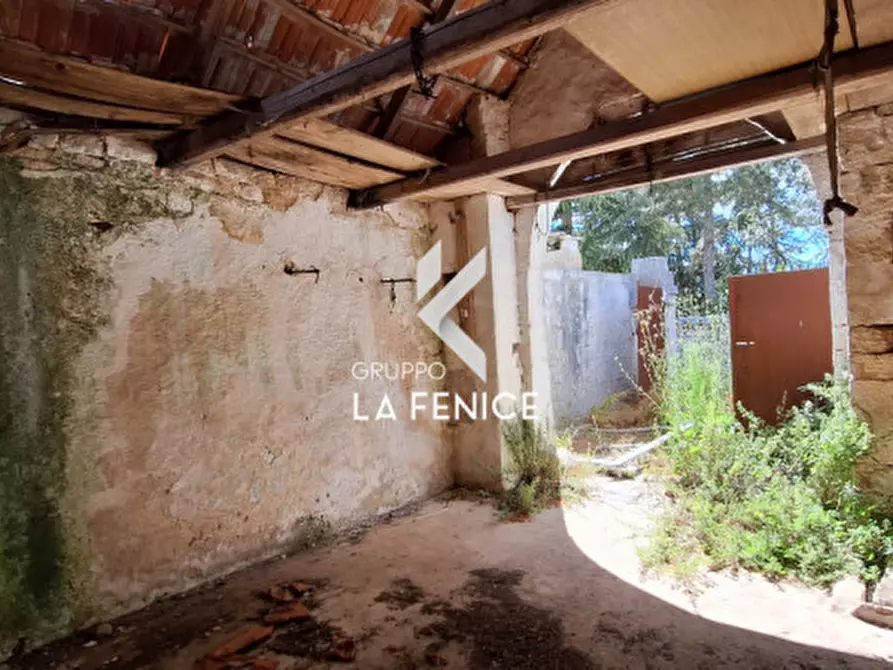 Immagine 15 di Rustico / casale in vendita  in C.da Falsegna a Martina Franca