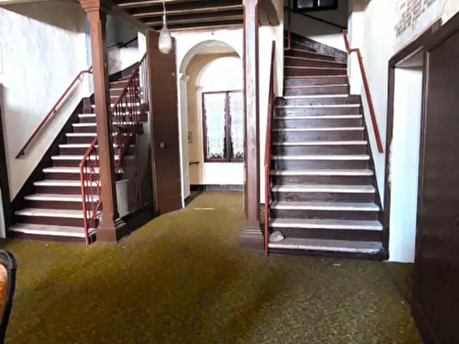 Immagine 12 di Palazzo in vendita  in via Oliero di sotto a Valbrenta