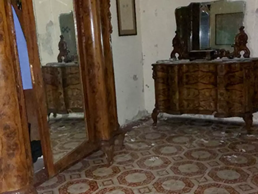 Immagine 16 di Palazzo in vendita  in via Oliero di sotto a Valbrenta