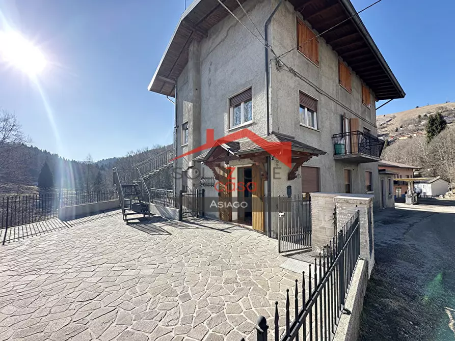 Immagine 2 di Appartamento in vendita  a Asiago