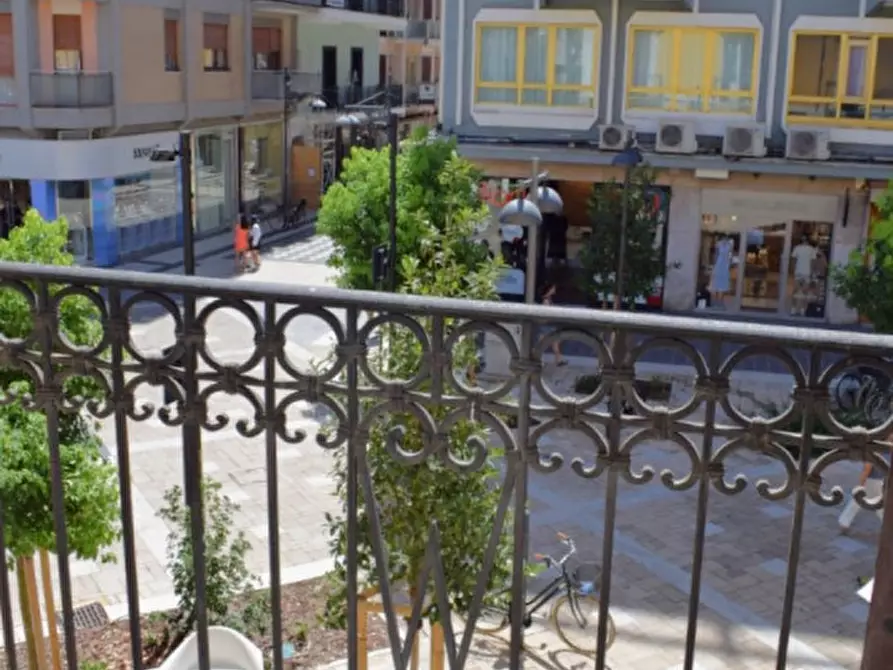 Immagine 17 di Ufficio in affitto  in C.so Umberto I 25 a Pescara