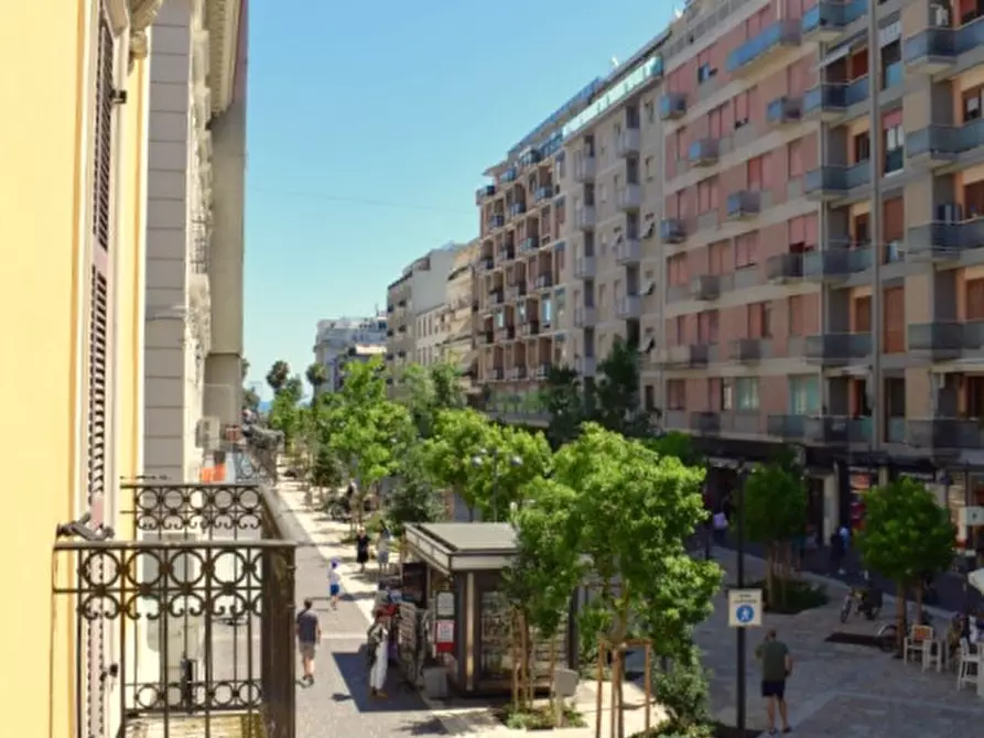 Immagine 19 di Ufficio in affitto  in C.so Umberto I 25 a Pescara