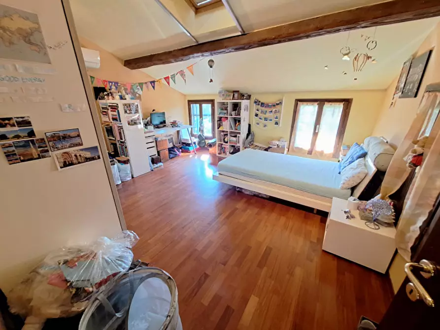 Immagine 24 di Casa indipendente in vendita  in via cavo argine a Modena