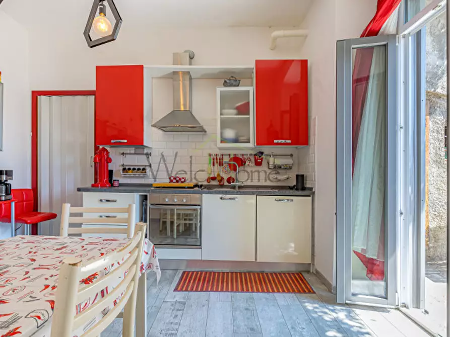 Immagine 8 di Appartamento in vendita  a Albese Con Cassano