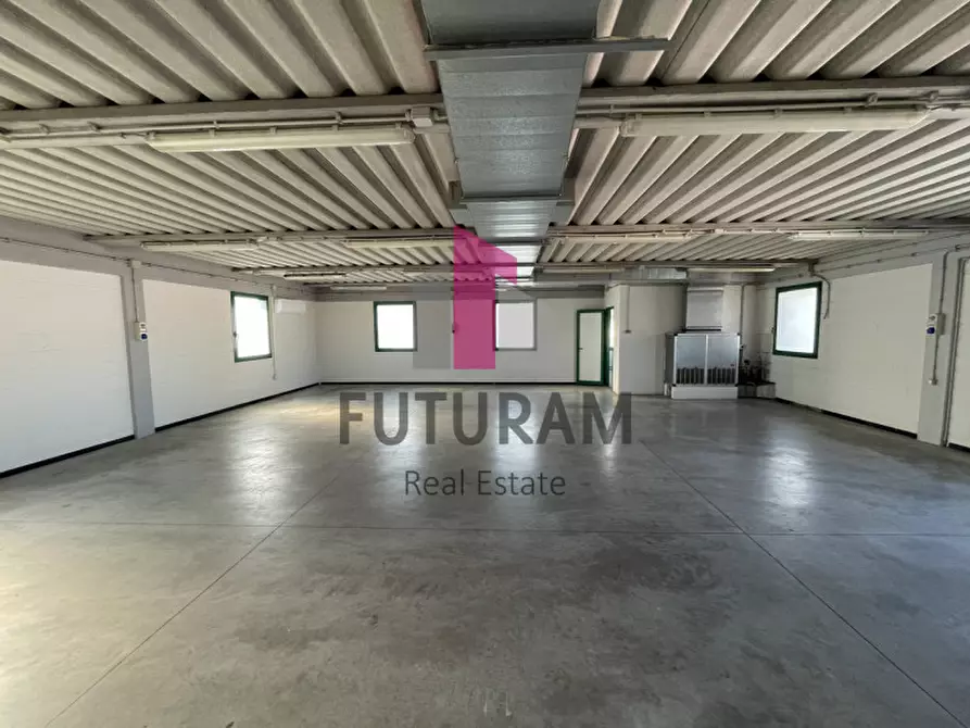 Immagine 3 di Capannone industriale in affitto  in via roma 1 a Ponte San Nicolò