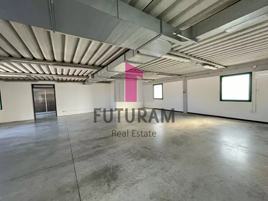 Immagine 9 di Capannone industriale in affitto  in via roma 1 a Ponte San Nicolò