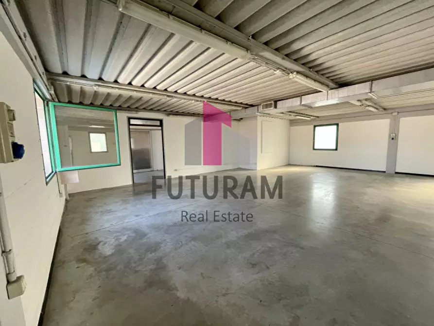 Immagine 10 di Capannone industriale in affitto  in via roma 1 a Ponte San Nicolò