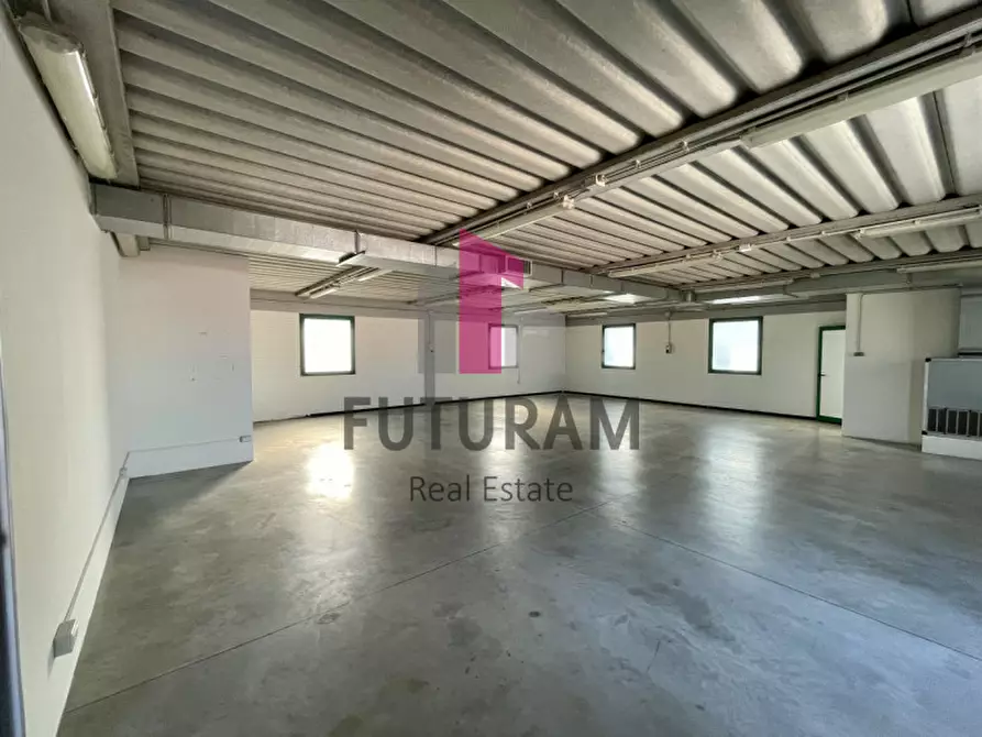 Immagine 12 di Capannone industriale in affitto  in via roma 1 a Ponte San Nicolò