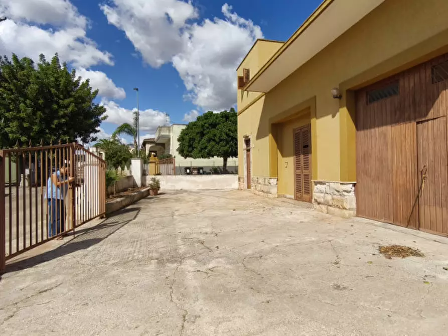 Immagine 6 di Casa bifamiliare in vendita  in Contrada L'Assunta a Monopoli