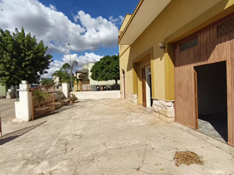 Immagine 11 di Casa bifamiliare in vendita  in Contrada L'Assunta a Monopoli