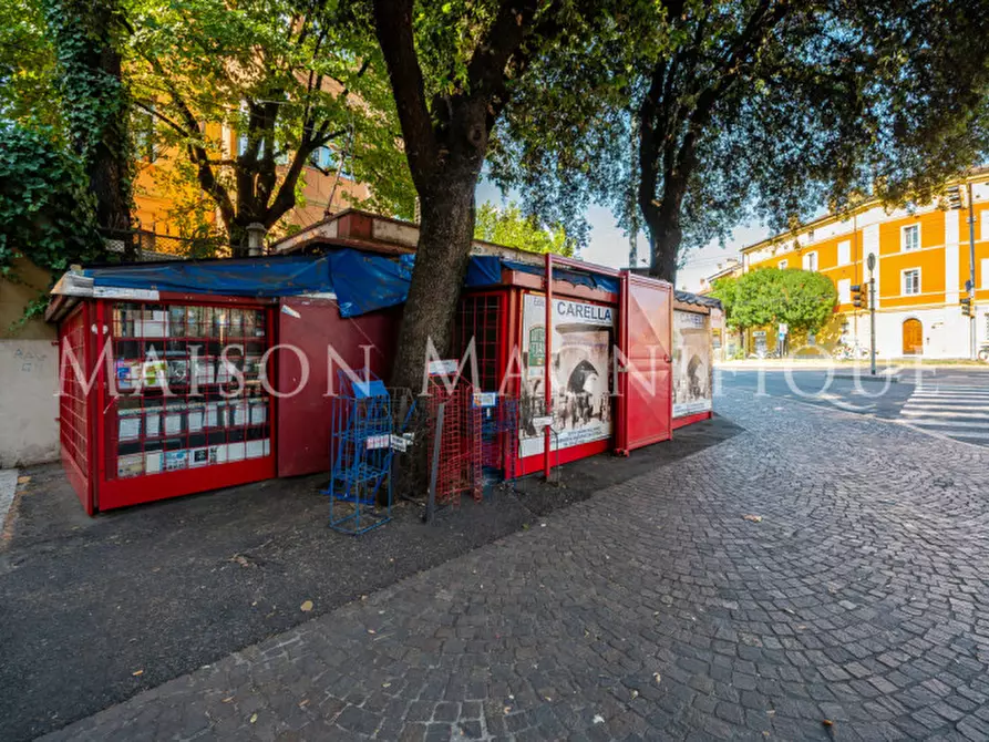 Immagine 3 di Attività commerciale in vendita  in Piazza di Porta san vitale 1 a Bologna