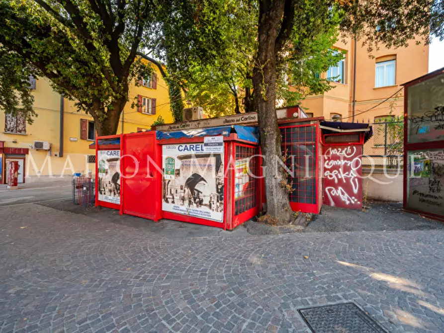 Immagine 7 di Attività commerciale in vendita  in Piazza di Porta san vitale 1 a Bologna