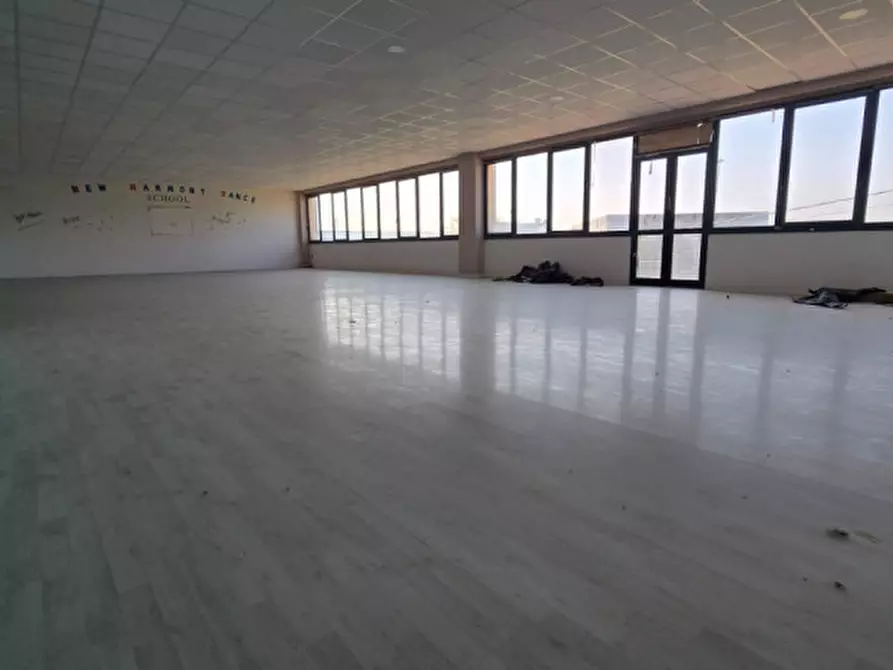 Immagine 3 di Attività commerciale in vendita  in Via Ponticelli a Agugliaro