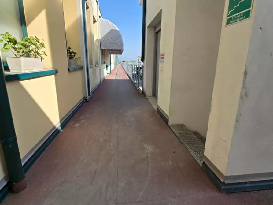 Immagine 19 di Attività commerciale in vendita  in Via Ponticelli a Agugliaro