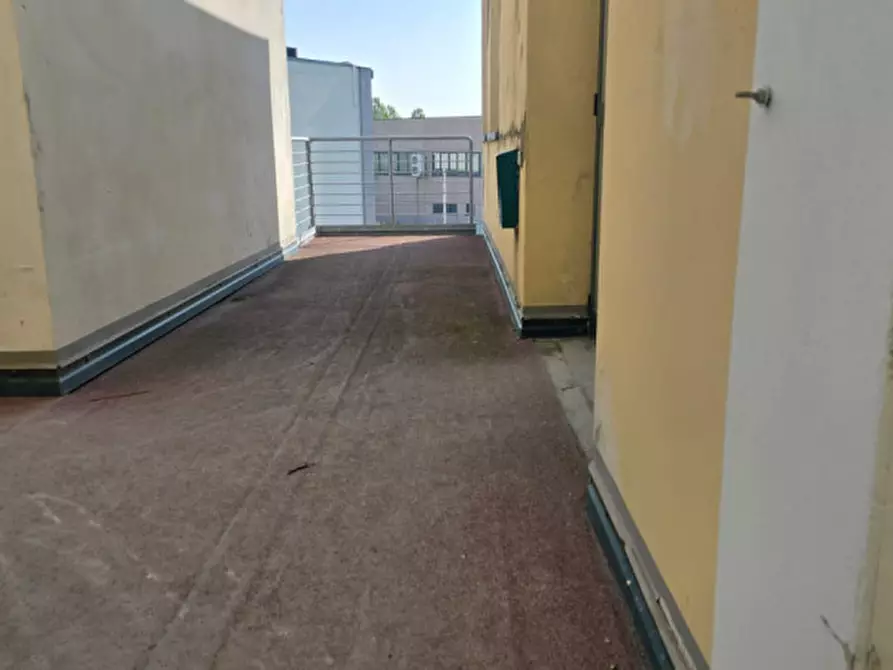 Immagine 21 di Attività commerciale in vendita  in Via Ponticelli a Agugliaro