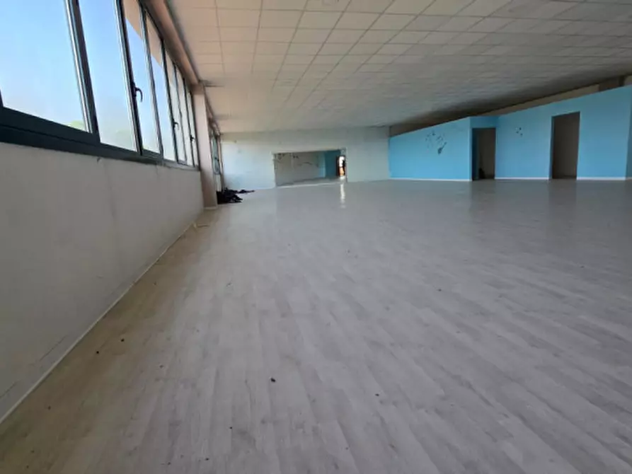 Immagine 22 di Attività commerciale in vendita  in Via Ponticelli a Agugliaro