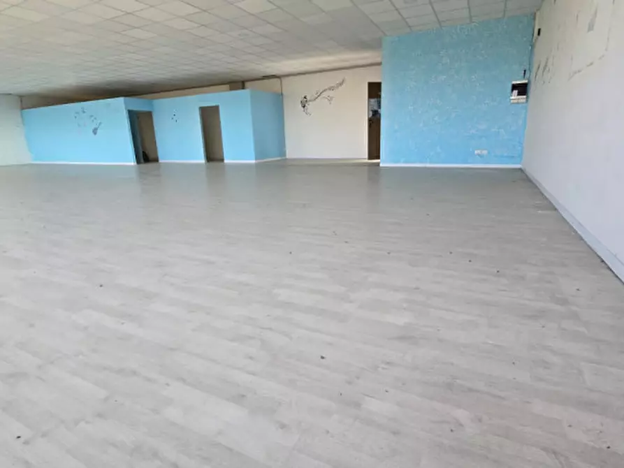 Immagine 2 di Attività commerciale in affitto  in Via Ponticelli a Agugliaro