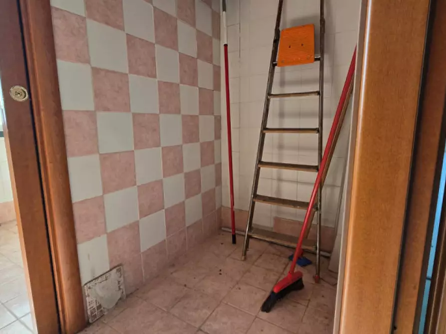 Immagine 10 di Attività commerciale in affitto  in Via Ponticelli a Agugliaro