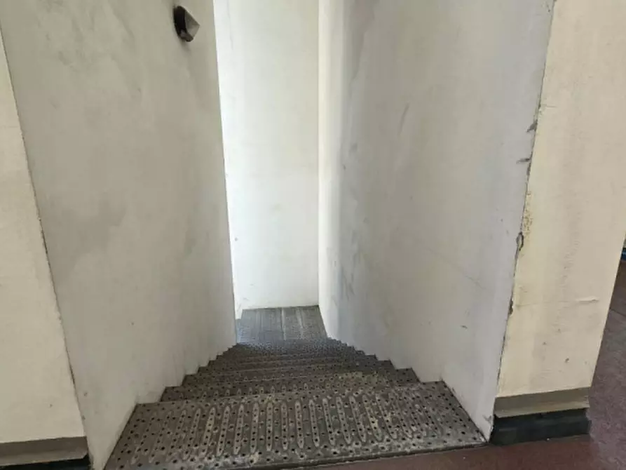 Immagine 32 di Attività commerciale in affitto  in Via Ponticelli a Agugliaro