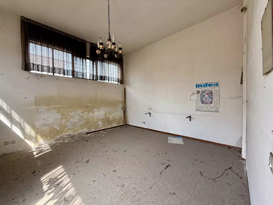 Immagine 9 di Magazzino in vendita  in Via Marconi 39 a Cerea