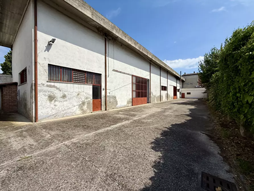 Immagine 12 di Magazzino in vendita  in Via Marconi 39 a Cerea