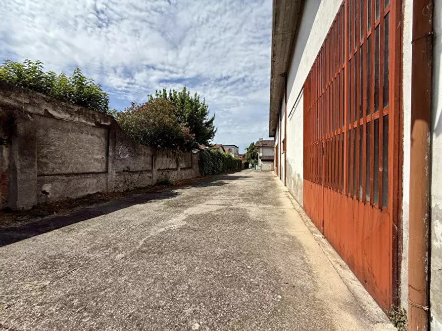 Immagine 14 di Magazzino in vendita  in Via Marconi 39 a Cerea