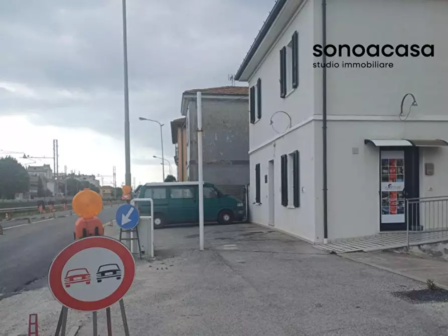 Immagine 6 di Garage in vendita  in Via Corfù a Mondolfo
