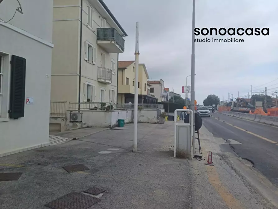 Immagine 7 di Garage in vendita  in Via Corfù a Mondolfo