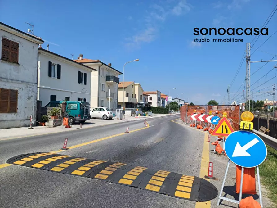 Immagine 8 di Garage in vendita  in Via Corfù a Mondolfo