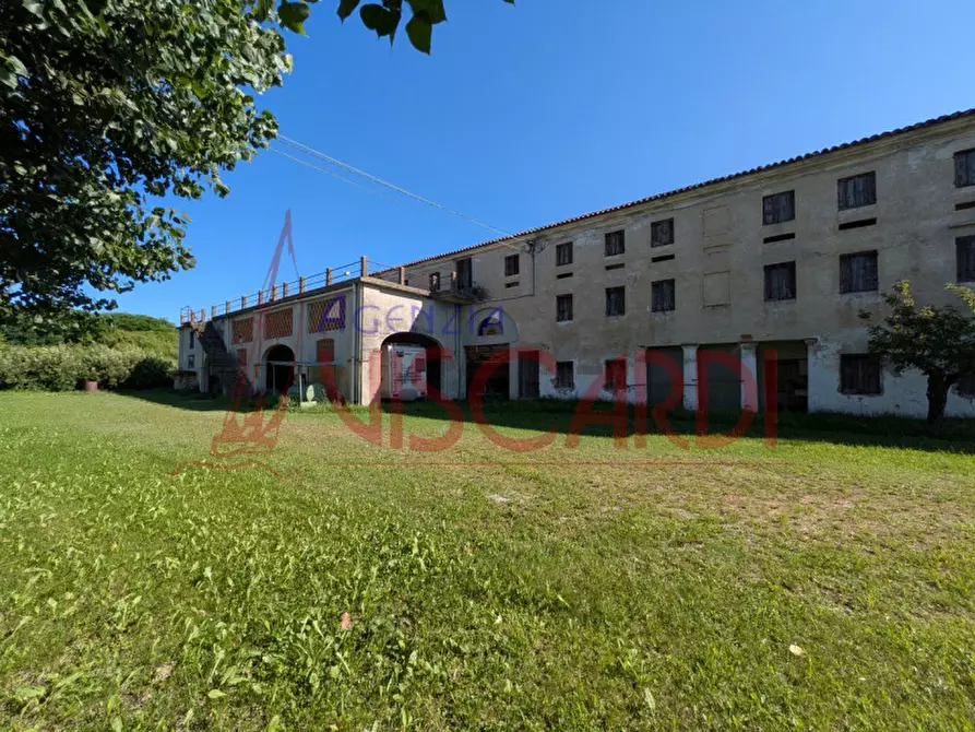 Immagine 4 di Villa in vendita  in Via dei Mille 10 a Caorle