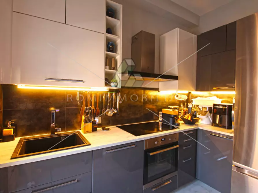 Immagine 4 di Appartamento in vendita  in Vicolo degli Orti Portuensi a Roma